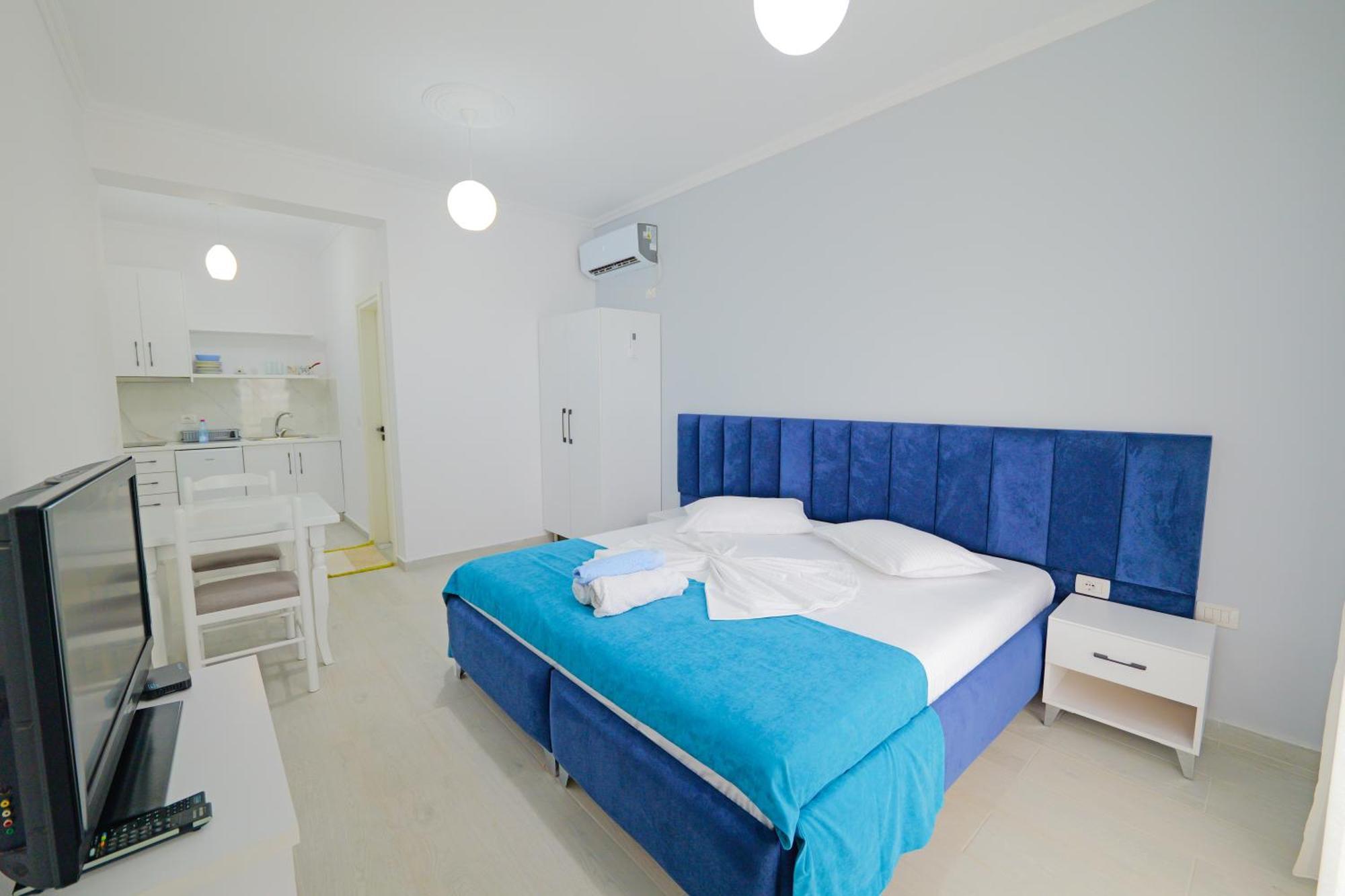 Vila Marina Apartments Sarandë Exteriör bild