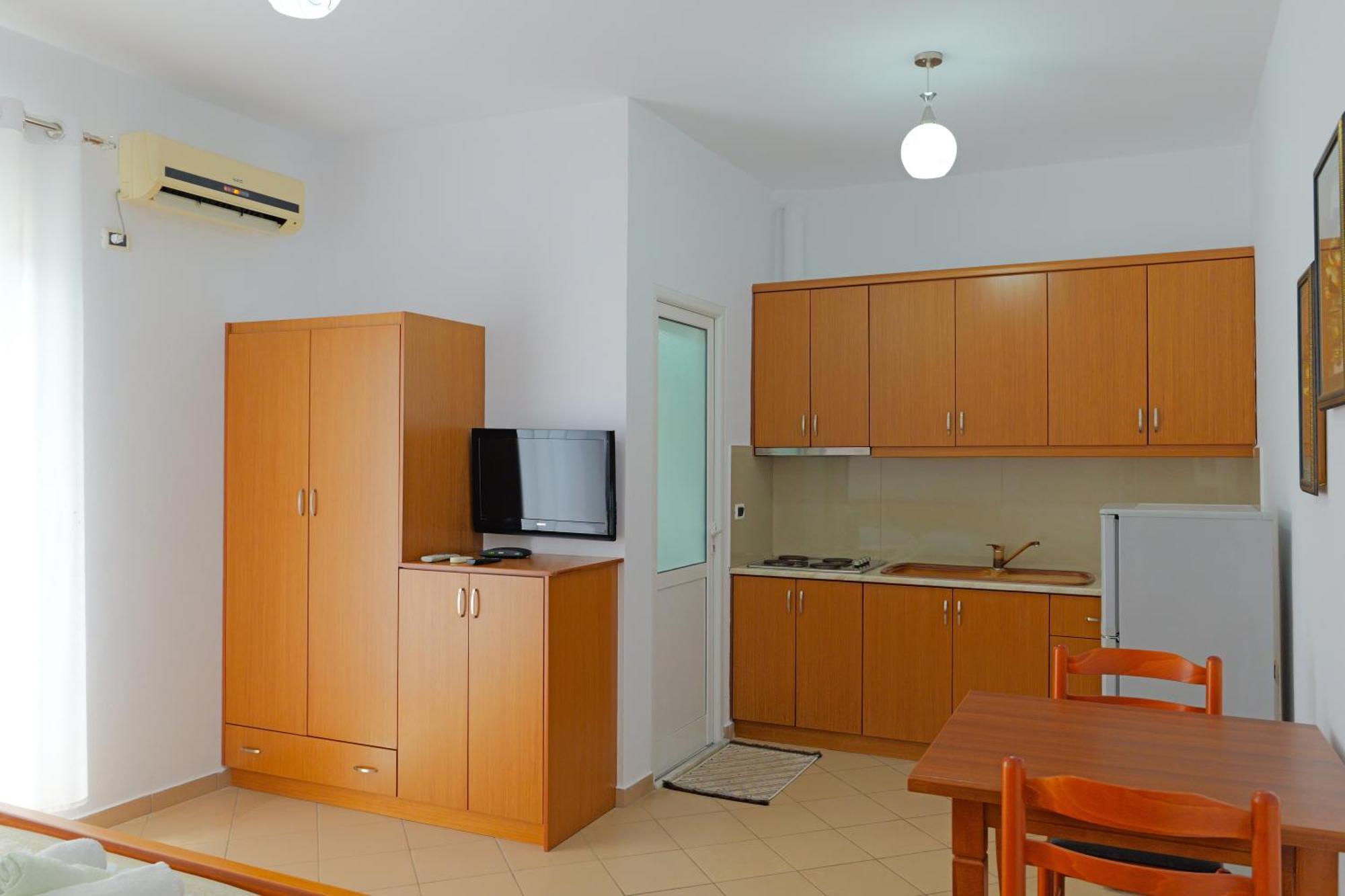 Vila Marina Apartments Sarandë Exteriör bild