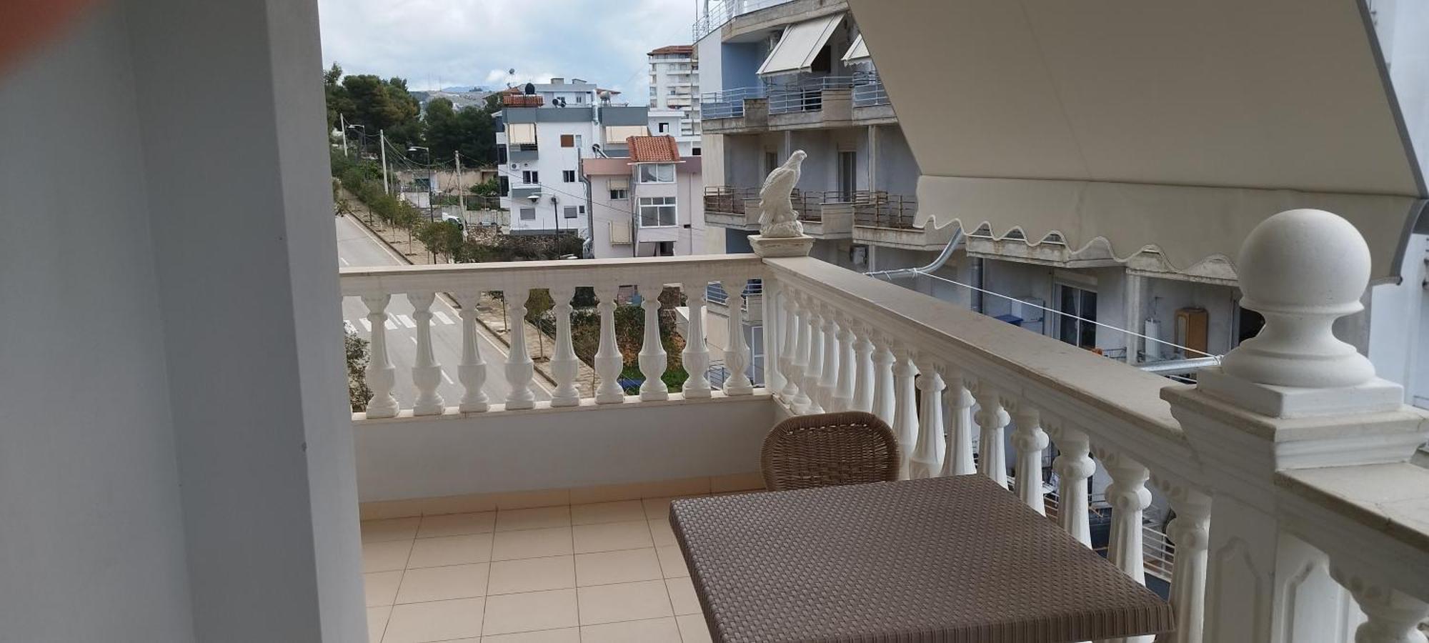 Vila Marina Apartments Sarandë Rum bild
